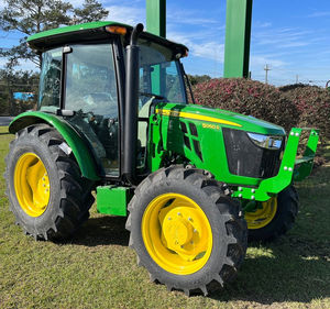 Tractor John Deere 5060E Premium, 4x4, Motor Diésel, Alta Eficiencia, Vehículo Agrícola, Maquinaria Agrícola de Primera Calidad, Venta al Por Mayor - Product Image 1