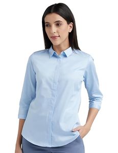 Camisa de Popelina Azul Claro para Mujer, con Botones, Manga Tres Cuartos, Corte Clásico, Cuello Camisero, para Oficina - Product Image 1