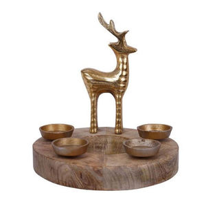 Porte-bougie décoratif en forme de renne argenté avec base en bois en forme d'arbre de Noël pour décoration intérieure - Product Image 5