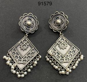 Boucles d'oreilles en pierres précieuses rouges naturelles bijoux indiens en gros belle conception 925 argent Sterling oxydé plaqué or boucle d'oreille - Product Image 4