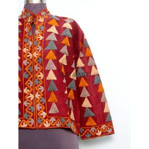 Veste courte brodée à la main en cotisse, style ethnique, pour l'hiver – Vêtements d'extérieur traditionnels et tendance pour femme, vente en gros - Product Image 3