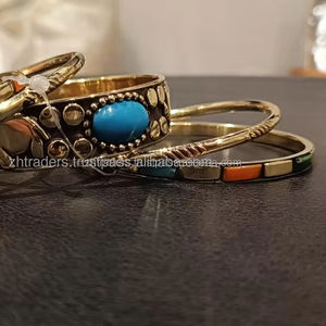 Conjunto de Brazaletes Ajustables de Latón con Dijes, Joyería Artesanal Elegante, Accesorio de Moda Hecho a Mano para Fiestas y Uso Diario - Product Image 1