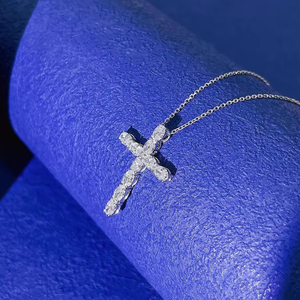 จี้เพชรรูปไข่ทรงสวยหรู  เพาะเลี้ยงในห้องปฏิบัติการ สี DEF ความสะอาด VVS VS รับรองโดย IGI เครื่องประดับคุณภาพสูงที่ยั่งยืน เป็นของขวัญสุดพิเศษ - Product Image 6