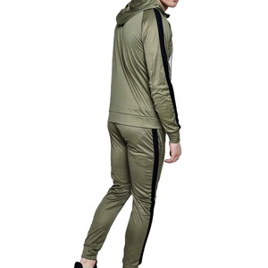 2024 Ensemble de survêtement à rayures personnalisées Pantalon de veste polaire brodé avec tissage tricoté en gros pour l'hiver avec logo personnalisé - Product Image 5