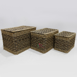 Panier de rangement rustique fait main en jonc de mer écologique avec couvercle à charnière pour étagère - Product Image 1