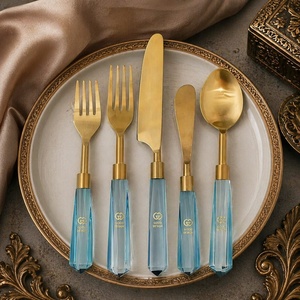 Juego de cubiertos de acero inoxidable dorado de alta calidad de 5 piezas con mango acrílico azul claro Juego de cubiertos de lujo para fiesta de Navidad - Product Image 1