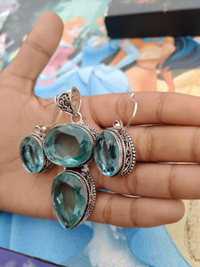 Conjunto de Pendientes y Colgante de Aguamarina Oxidada Chapado en Plata de Ley 925: Joyería Boho Hippie de Diseño, Regalo de San Valentín - Product Image 2