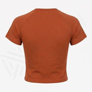 เสื้อยืดครอปแขนสั้นผ้าฝ้ายสำหรับผู้หญิง สวมใส่สบาย ทรงเข้ารูป น้ำหนักเบา เหมาะสำหรับฤดูร้อน ราคาขายส่ง รับผลิตตามสั่ง สีตามต้องการ - Product Image 2