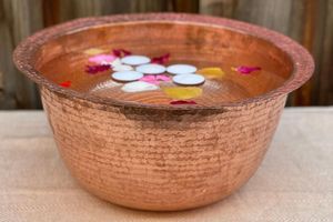 Bol de pédicure en cuivre élégant pour le bien-être, alliant artisanat traditionnel et exigences modernes des soins de spa, efficace - Product Image 5