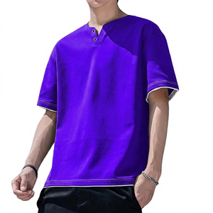 Camiseta de Manga Corta con Cuello en V para Hombre, Color Sólido, Corte Regular, Algodón Tejido, Diseño Informal con Ribete en Contraste - Product Image 3