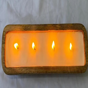 Bougie longue en cire de soja dans un bol en bois de manguier artisanal - Product Image 1