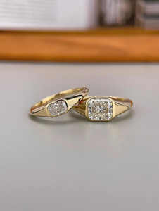 Anillo de Compromiso y Matrimonio Minimalista para Mujer con Moissanita de Corte Radiante en Engaste de Bisel, Plata de Ley 925 - Product Image 3