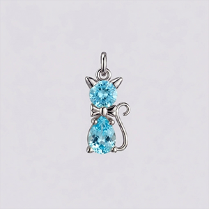 Pendentif Chat en Quartz Aigue-marine Plaqué Argent, Charme Chat Mignon avec Pierre de Cristal Bleue Facettée, Bijou Animal, Breloque de Collier, Cadeau - Product Image 1