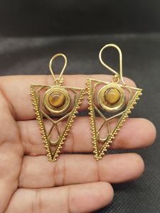 Prix de gros Boucles d'oreilles pendantes bohèmes en laiton plaqué or 18 carats avec œil de tigre, nouveau design, bijoux de mode pour femmes - Product Image 4