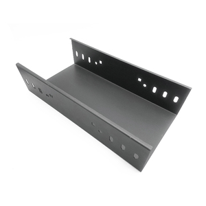 Système de gaine de câblage extérieur : Finitions galvanisées à chaud et peintes par poudrage disponibles en types à fentes et perforés. - Product Image 3