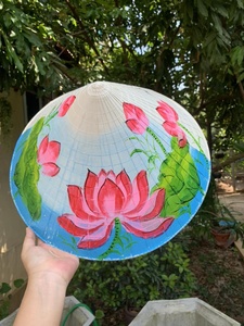 Sombrero Cónico de Hoja de Palma de Bambú Tejido a Mano con Marco de Bambú Natural y Hojas de Palma para Decoración de Vestimenta Tradicional en Mercados de Exportación - Product Image 6