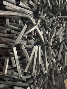 Charbon de bois de sciure de bois de qualité supérieure 100% bois dur Meilleur prix pour restaurant - BIWOOD COMPANY -+84 911 379 511 - Product Image 2