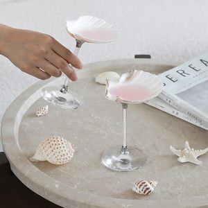 Verres à vin en coquille de conque naturelle faits à la main, élégants gobelets à cocktail Martini pour mariage à la plage, cadeau, verres à vin en coquillage - Product Image 1