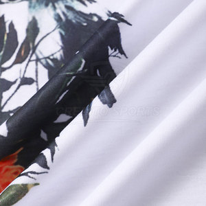 T-shirt de sport pour hommes en tissu sublimé, léger et respirant - Product Image 5