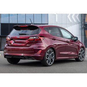 Voiture compacte économique, idéale pour la circulation en ville, Ford Fiesta d'occasion, stationnement facile et maniabilité fluide - Product Image 1