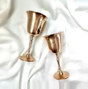 Gobelet à vin de style luxueux, écologique, fabriqué à la main, poli et gravé, en laiton, vaisselle haut de gamme - Product Image 4