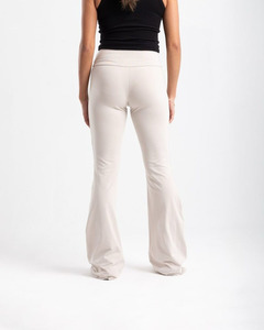 Custom Wholesale Womens Seamless Mid Waist Yoga <b>Leggings</b> Solid Color Gym Fitness & Sports Activewear <b>Flare</b> Legs Yoga Pants - Product Image 5