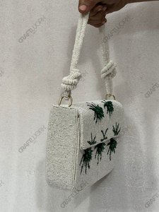 Bolso de hombro con cuentas color marfil, fabricante de bolsos con motivo de palmera, venta al por mayor, OEM, marca privada, exportación, proveedor a granel - Product Image 3