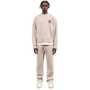 Pull en tricot beige premium pour homme et femme, confortable et élégant, vêtement décontracté, col rond côtelé, parfait - Product Image 6