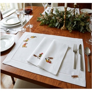 Ensemble de sets de table et serviettes de luxe personnalisés en lin brodé pour snowboard, avec ourlet festonné, lavables en machine, pour la maison et les fêtes - Product Image 4