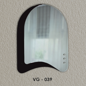 Diseño contemporáneo de forma irregular con ranura en V, vidrio reflectante transparente y bordes biselados para cualquier espacio habitable. - Product Image 6