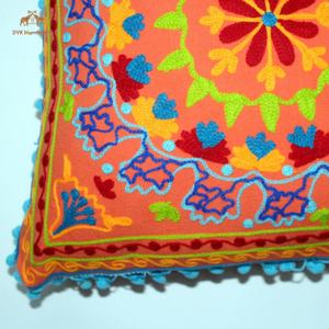 Coussin brodé à la main Unique Suzani taie d'oreiller indien multicolore Suzani housse de coussin taie d'oreiller décorative - Product Image 2