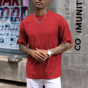 T-shirt surdimensionné léger pour homme, logo et design personnalisés, manches courtes, style épaules tombantes, col rond, tissu tricoté à séchage rapide - Product Image 3