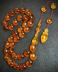 Cuentas de Resina Ámbar Zikr Hechas a Mano, Ecológicas y de Lujo - Product Image 6