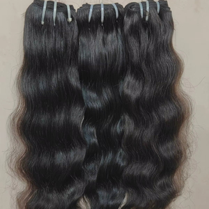 Extensions de cheveux Remy de haute qualité à cuticules alignées cheveux indiens ondulés naturels bruts Extension de cheveux Remy indiens ondulés à haut rendement - Product Image 1