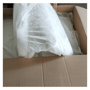 Pulpe de noix de coco surgelée IQF sous vide de Ben Tre, Vietnam, pour smoothies, garnitures de desserts et boissons - Product Image 2