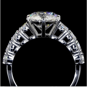 Nouvelle bague à trois pierres en diamant de laboratoire taille poire, certifiée IGI et pureté VVS-VS, pour femme, provenant d'un fournisseur indien - Product Image 5