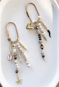 Porte-clés brodé de perles de qualité supérieure avec un design artisanal détaillé pour accessoires de mode quotidiens - Product Image 2