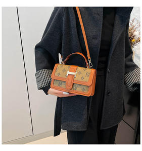 Hot Selling Famous Brand Women's High Quality PU Handbag with Custom Logo Vintage Fashion Style for Autumn and Winter Seasons - Product Image 5