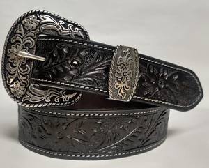 Cinturones de Cuero Hechos a Mano con Cuentas y Grabados, con Hebilla de Cobre, Estilo Casual, Todas las Tallas, SUPERIOR TRADERZ Maharashtra - Product Image 1