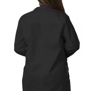 Nouvelle Arrivée – Blouse de Laboratoire Unisexe à Col en V, Manches Courtes, Design Optimal, Personnalisable, en Tissu Toile Tissée, pour Usage Hospitalier – Vente en Gros OEM - Product Image 4