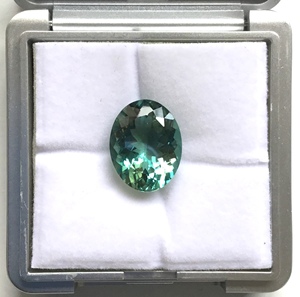 Piedra de Aguamarina Verde Natural de 10.70 Quilates, Corte Ovalado, para Joyería Fina - Product Image 4