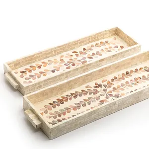 Exceptionnel support à gâteau artisanal en nacre, base carrée en bois gris avec dôme transparent, magnifique présentoir alimentaire. - Product Image 4