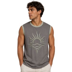 Débardeur sans manches gris et vert sauge avec broderie soleil, gilet décontracté en coton pour homme, col rond, mode streetwear personnalisée pour l'été - Product Image 1