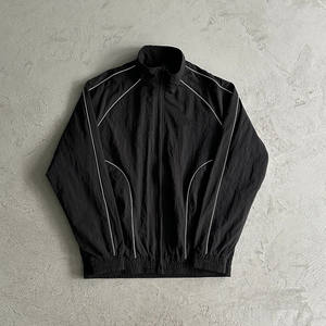 Ensemble de survêtement personnalisé pour homme : veste coupe-vent et short en polyester et nylon, imperméable et réfléchissant, avec fermeture éclair - Product Image 3