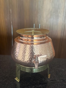 Bouteille finition cuivre, bouteille polie miroir, bouteille d'eau en cuivre mat, flacon design en cuivre, bouteille artisanale haut de gamme, bouteille en cuivre - Product Image 4