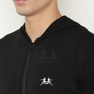 Survêtement de sport premium en tissu lisse avec fermeture éclair intégrale pour un port facile, survêtement homme - Product Image 6