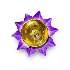 Diya de Latón AG Elements con Diseño de Pétalos, Lámpara de Aceite Ecológica Hecha a Mano de 3 Pulgadas para Pooja, Decoración Festiva del Hogar - Product Image 1