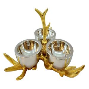 Cuenco de Acero Inoxidable con Diseño de Flores Doradas y Soporte, Cuenco para Frutos Secos con Asa para Frutos Secos, Dulces, Hogar y Cocina - Product Image 1