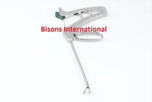 Passateur de Suture Scorpion Droit pour Arthroscopie de l'Épaule Bisons International avec 5 Aiguilles Supplémentaires - Product Image 1