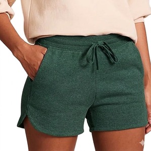 Shorts tricotés personnalisables pour femmes avec cordon de serrage à la taille et poches, coupe décontractée mi-haute, style régulier, tissu respirant - Product Image 5
